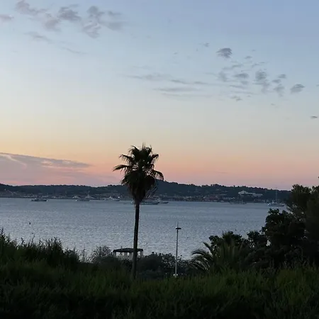 Willa Des Oliviers *