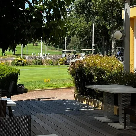 Des Oliviers Villa *