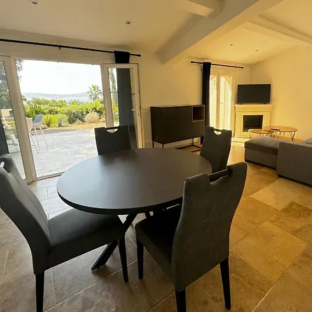 Des Oliviers Villa *