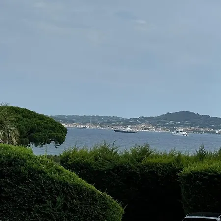 Des Oliviers Villa Grimaud