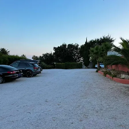 Des Oliviers Villa
